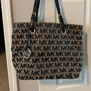 MK shoulder bag
